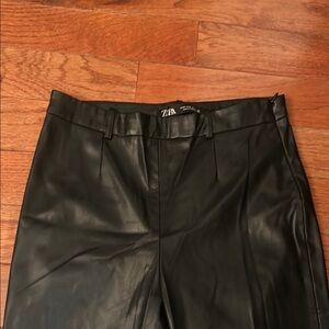 Amazing Zara Black Faux Leather Pants size medium